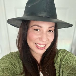 Meet your Posher, Marlyn